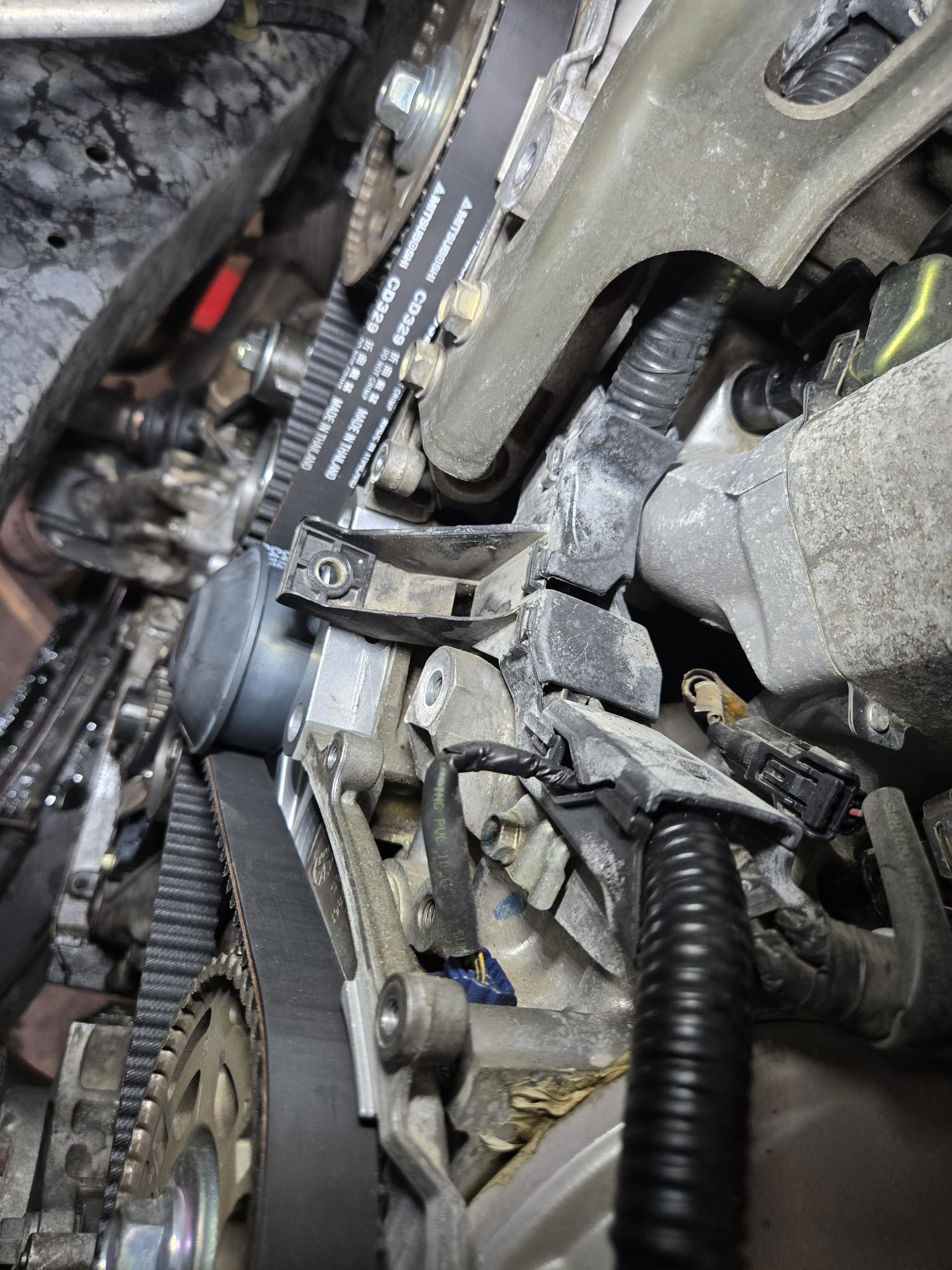 Reemplazo de Correa de Distribución, Bomba de Agua y Sistema de A/C – Honda Pilot